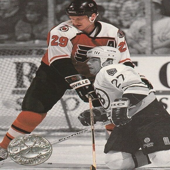 Murray Craven Philadelphia Flyers NHL Hockey Card Collection - 4 Card Set - Picture 3 of 5